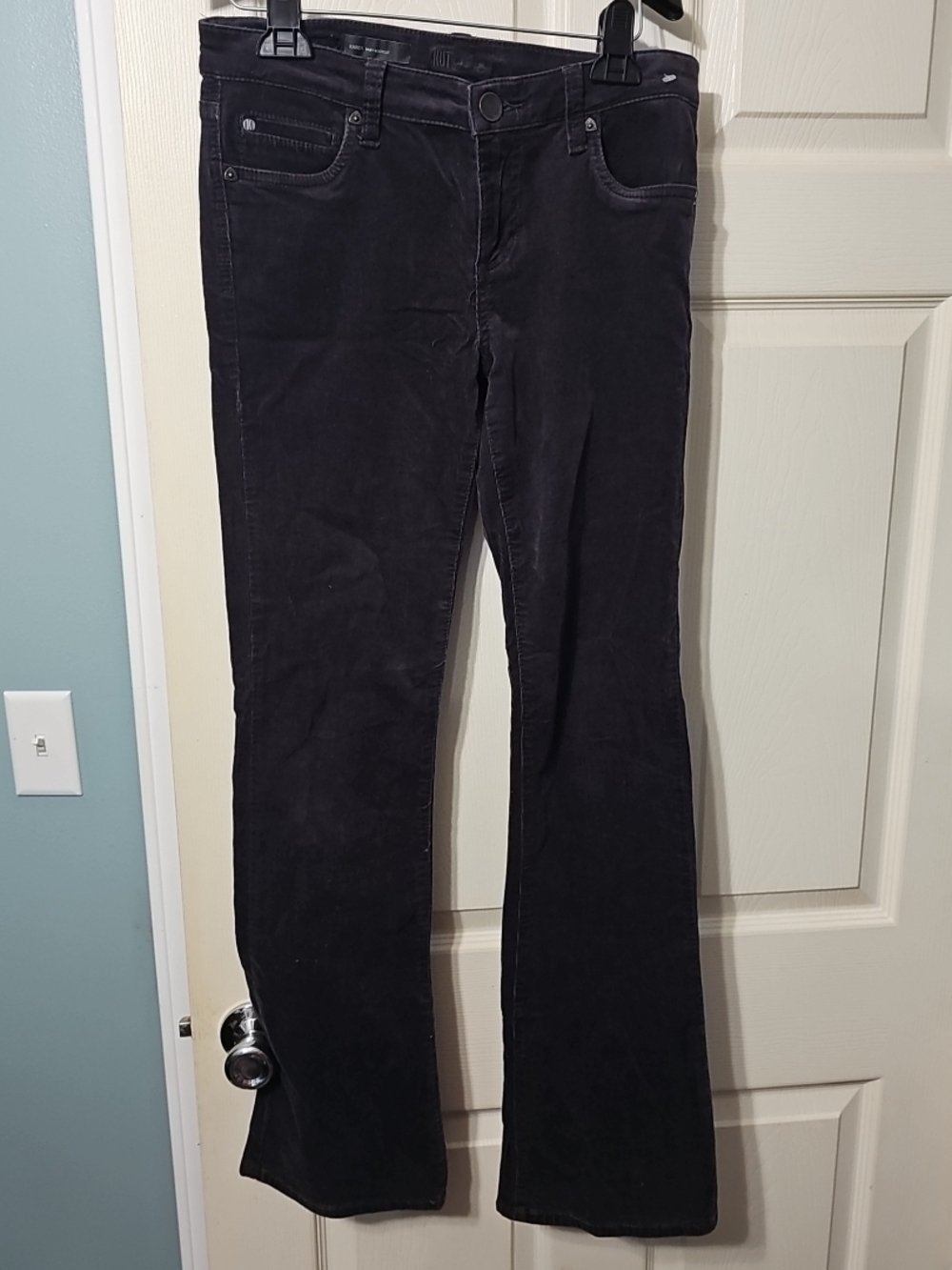 Kut from the Kloth‎ Karen Baby Bootcut Jeans Black Corduroy Size 6 Good PreOwned